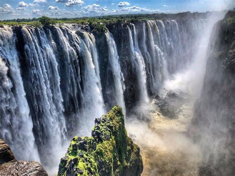 How to Enjoy Victoria Falls from Both Sides (Zimbabwe and Zambia ...