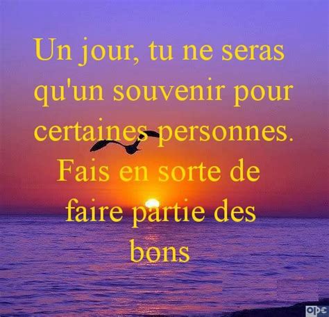 Citations et Panneaux Facebook à partager: Citation sur les souvenirs