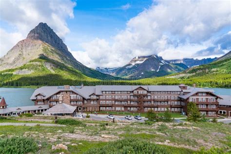 Many Glacier Hotel Glacier National Park Editorial Stock Photo - Image of architecture, park ...