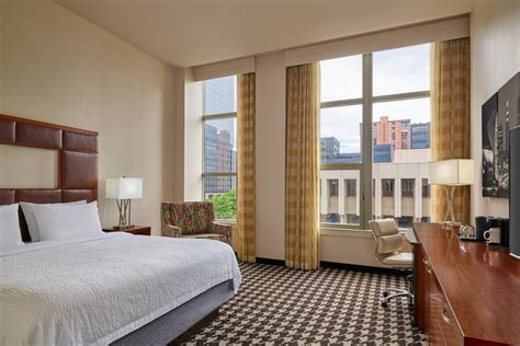 Courtyard by Marriott Denver Downtown | Luxury 3-Star Hotel