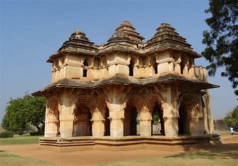 Architecture of Vijayanagar Empire | HueLike Web Archives | Anup Mukherjee