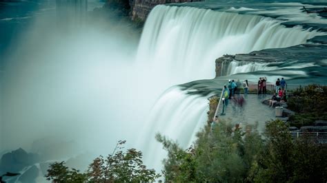 Niagara Falls off-limits to Americans as US-Canada border is closed