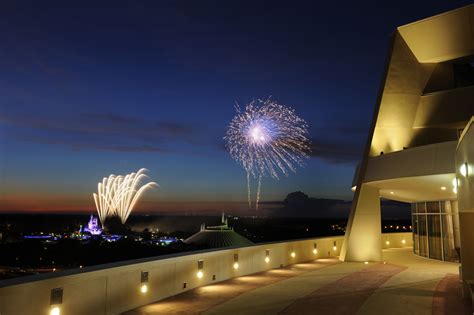 'Wicked Wind Down' Disney Vacation Club Package With Reserved Fireworks ...