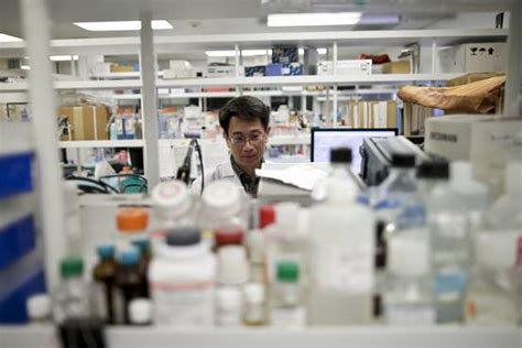 Vertex’s $259,000 Cystic Fibrosis Drug Gets FDA Approval - WSJ