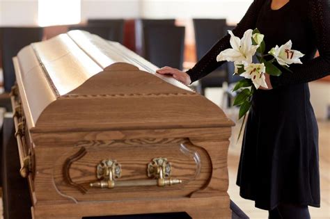 How long does a Funeral service last? - The Celebrant Directory