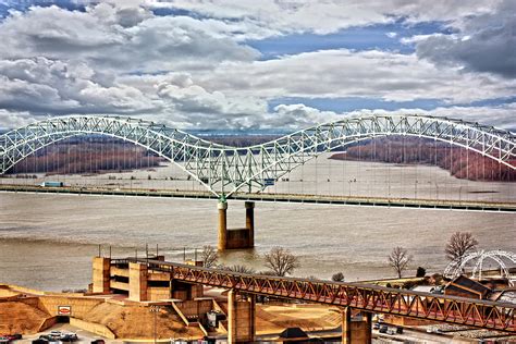 Memphis Bridge Hdr Photograph by Suzanne Barber