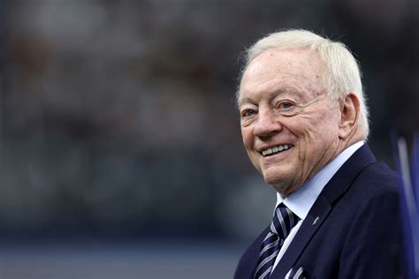 NFL World Reacts To Jerry Jones' Postgame Announcement - The Spun