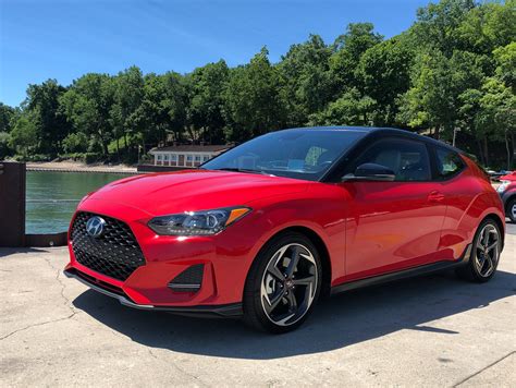 The New 2019 Hyundai Veloster Turbo is a Barrel of Fun to Drive