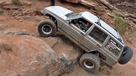 Jeep XJ Rock Crawling Moab, Long Arm XJ Rock Crawling. - YouTube