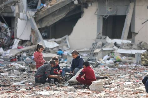 In pictures: Life in Gaza City amid the rubble | Middle East Eye