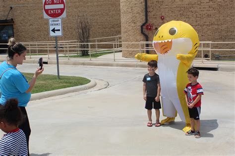 GALLERY: Sherman Library kicks off summer reading program - Herald Democrat