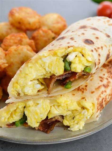 Bacon Egg & Jalapeno Breakfast Burrito - Easy Wrap Recipes