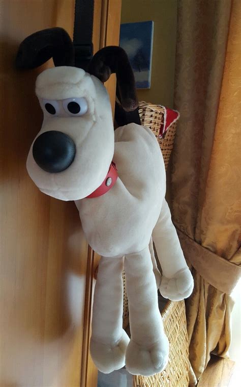 Gromit the Dog Wallace and Gromit Soft Plush Toy Shoulder Pajamas Bag Purse | eBay | Pajama bag ...