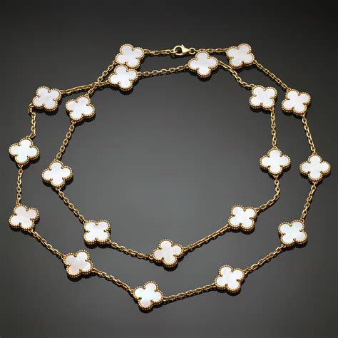 VAN CLEEF & ARPELS Alhambra Mother-of-Pearl 18k Yellow Gold