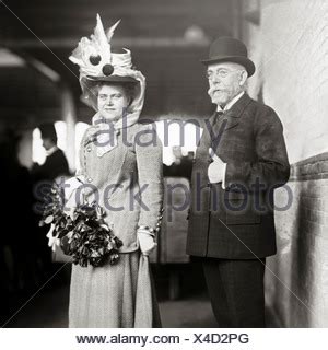 Nobel Prize Winner Dr. Robert Koch and Wife Stock Photo - Alamy