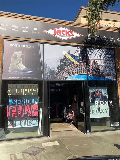 Jack’s Surfboards Unveils Snowboard Shop | California Apparel News