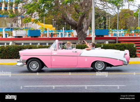 Vintage classic car in Cuba, 2017 Stock Photo - Alamy