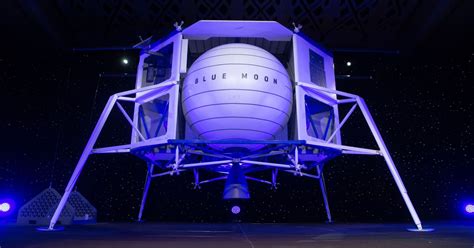 Jeff Bezos Unveils Blue Origin's Prototype of a Lunar Lander | WIRED