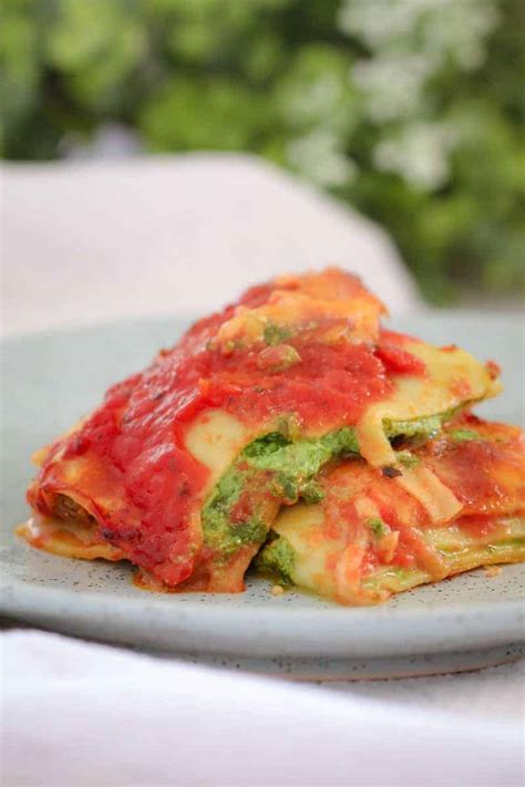 Super Easy Spinach & Ricotta Cannelloni - Bake Play Smile