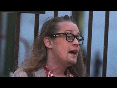 Macaulay Culkin Lets His Hair Down On-Set of 'The Jim Gaffigan Show' - YouTube