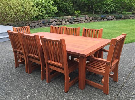 Redwood Patio Table: Custom Made Redwood Dining Tables