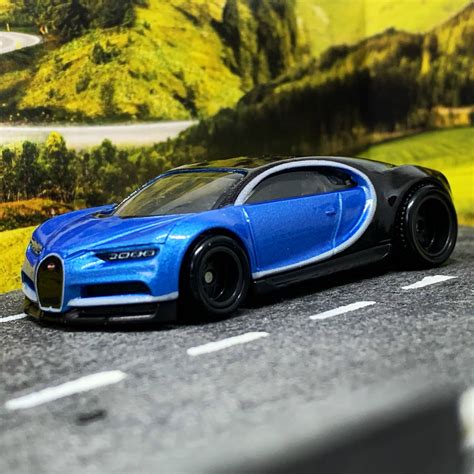 JULIAN'S HOT WHEELS BLOG: 2016 Bugatti Chiron (2021 Car Culture - Exotic Envy)