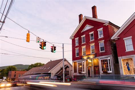 The Reservoir - Restaurant & Tap - Waterbury, VT