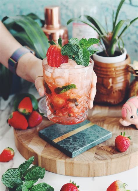 Ultra Refreshing Strawberry Mezcal Mojito Cocktail Recipe | Recipe | Cocktail recipes, Mojito ...