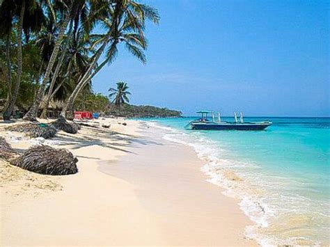 7 Best Cartagena Beaches with the Most Amazing Waters & White Sand