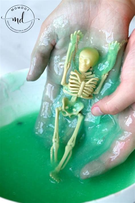 Ectoplasm Slime: Halloween Slime DIY that Drips, Oozes, and Goo's - Momdot.com