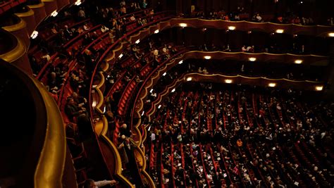 Metropolitan Opera House New York | Lincoln Center | Tickets, Tips & More