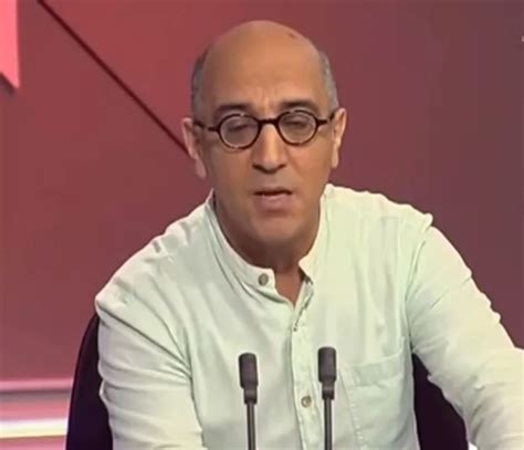 Quand Hassan El Fad présente le JT sur 2M et traite du virus Zika – Telquel.ma