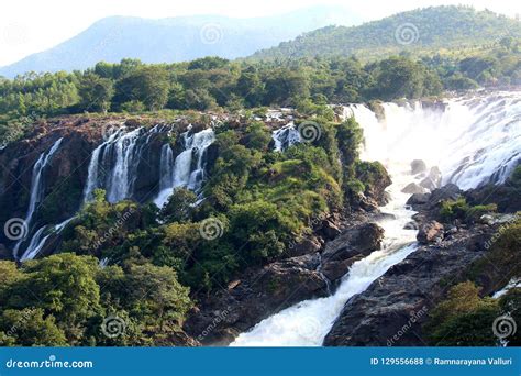 Shivanasamudra water falls stock photo. Image of magnifying - 129556688