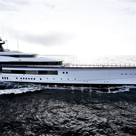 Jerry Jones buys $250M superyacht that’s as long as a football field ...