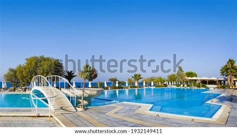 3,541 Pagoda Pool Images, Stock Photos & Vectors | Shutterstock