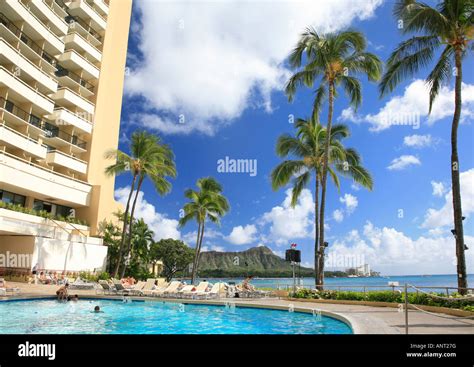 Sheraton waikiki hotel hi-res stock photography and images - Alamy