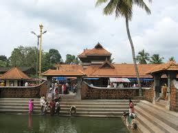 Chakkulathukavu Bhagavathy Temple Pongala 2011 on December 9th