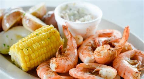 The Most Highly Rated Seafood Restaurants in Gulf Shores | Fort Morgan Property Management