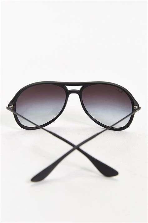 Ray-ban Matte Rubber Aviator Sunglasses in Black for Men | Lyst