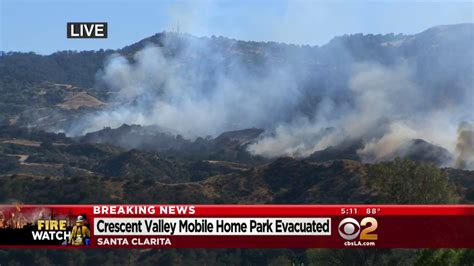 California: 1,000 Evacuated as Santa Clarita fire threatens homes