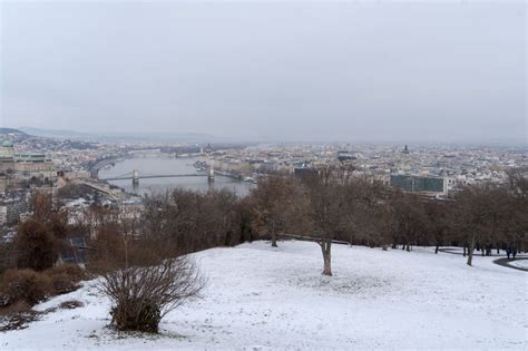 HUNGARY-BUDAPEST-WINTER SNOW LANDSCAPE