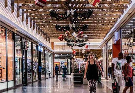 Best Shopping Malls In Seattle - SimplyHindu