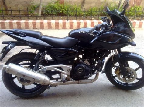 Bajaj Pulsar 220f Price In India, Specifications, Mileage - Pulsar 220 ...