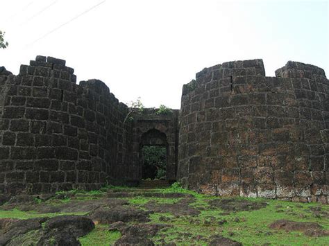 Historical Forts in Ratnagiri, Maharashtra - Nativeplanet