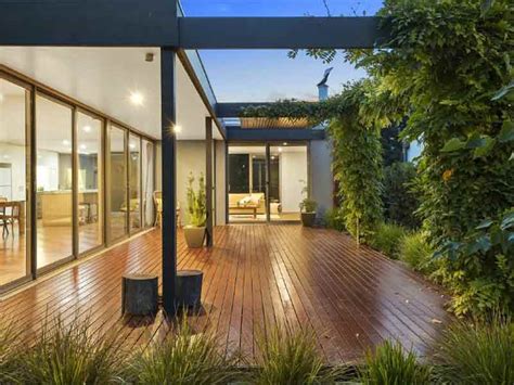 Cool Courtyard Ideas for Your Outdoor Area - realestate.com.au