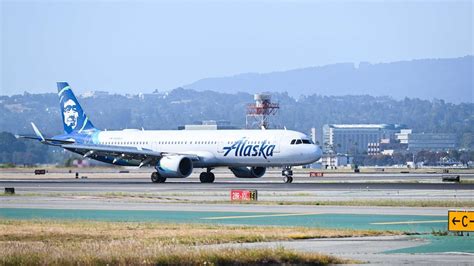 Alaska Airlines flight diverted after 'credible security threat' - KVNU ...