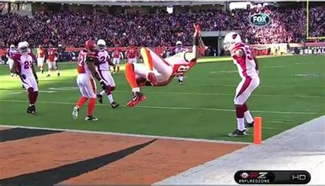 Jerome Simpson's flip touchdown : Impressive! - shared corner