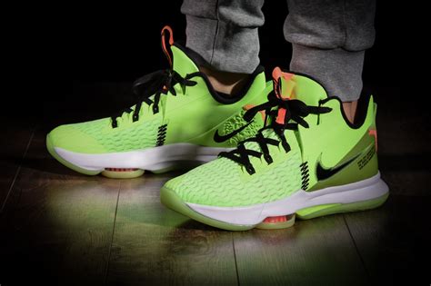 NIKE LEBRON WITNESS V VOLT for £95.00 | kicksmaniac.com