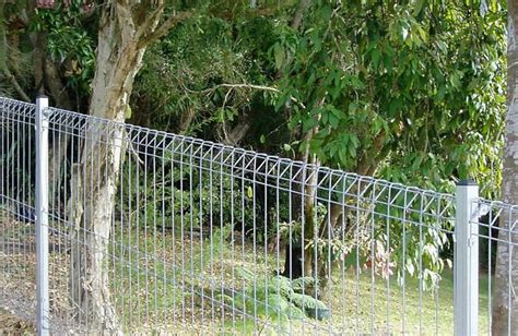 Welded Wire Garden Fences Make Your Garden Charming