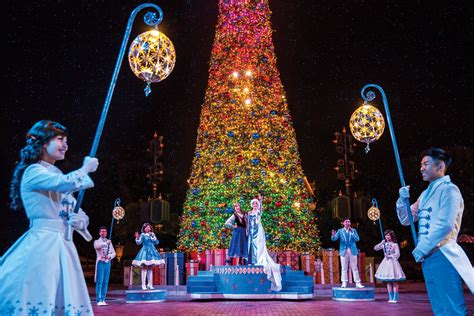 Frozen Christmas Tree Lighting Ceremony(2) - Hype Malaysia